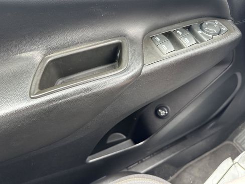 Used 2023 Chevrolet Equinox LT FWD image 53