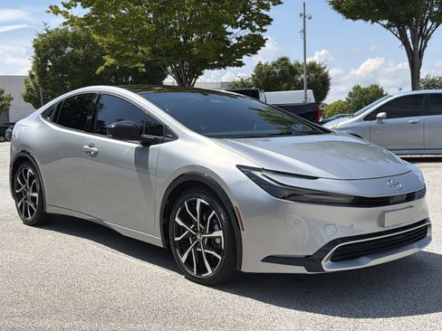 Certified 2024 Toyota Prius Prime Premium w/ Advanced Technology Package FWD image 36