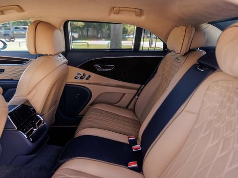 Certified 2023 Bentley Flying Spur W12 AWD/4WD image 53