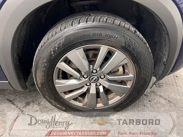 Used 2025 Nissan Pathfinder SV FWD image 19