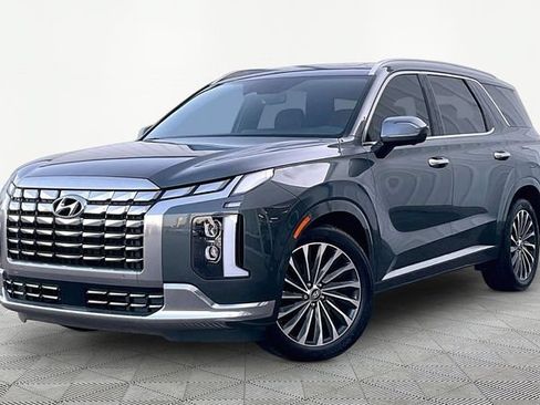 Used 2023 Hyundai Palisade Calligraphy w/ Cargo Package FWD image 3