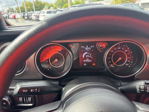 Used 2020 Jeep Wrangler Unlimited Sport image 29