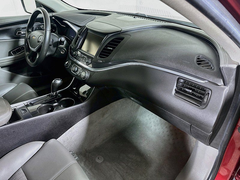 Used 2016 Chevrolet Impala LT w/ Convenience Package FWD image 27