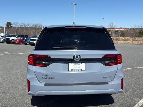 Used 2025 Honda Odyssey Sport-L image 9