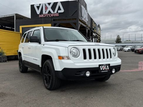 Used 2017 Jeep Patriot Sport w/ Power Value Group FWD image 3