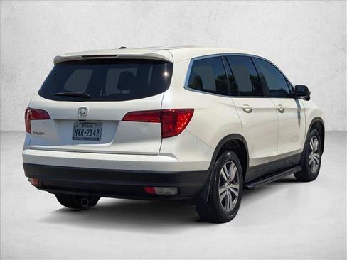 Used 2016 Honda Pilot EX image 5