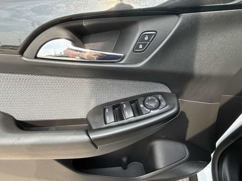Used 2025 Chevrolet TrailBlazer LT FWD image 20