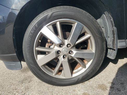 Used 2015 Nissan Pathfinder Platinum w/ Family Entertainment Package image 6