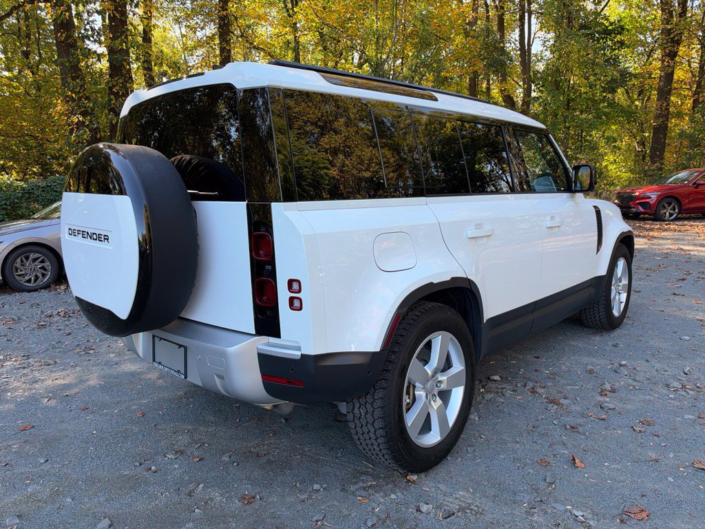 Used 2025 Land Rover Defender 110 S AWD/4WD image 3