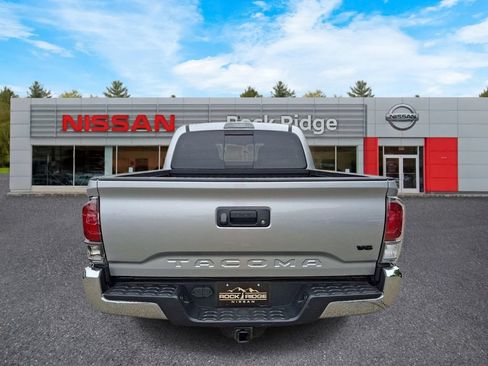 Used 2023 Toyota Tacoma TRD Off-Road AWD/4WD image 8