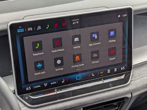 New 2026 Volkswagen Tiguan S image 18