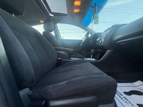 Used 2010 Nissan Altima 2.5 S w/ Convenience Plus Pkg image 19