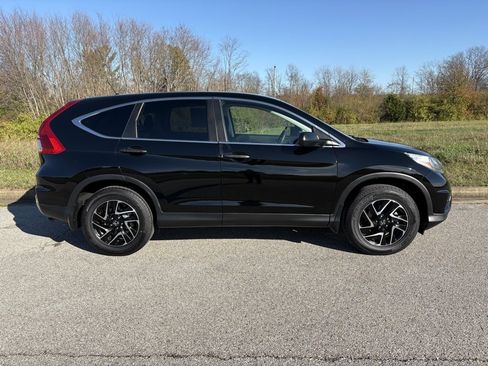 Used 2016 Honda CR-V SE image 2