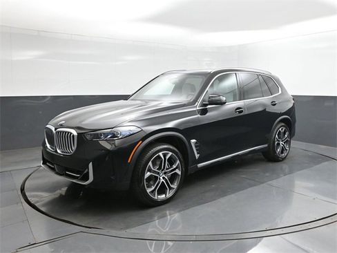 New 2026 BMW X5 sDrive40i w/ Climate Comfort Package image 1