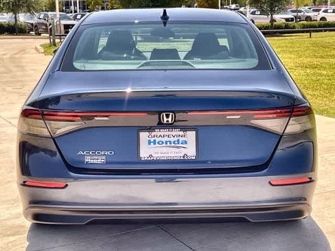 Used 2023 Honda Accord EX image 6