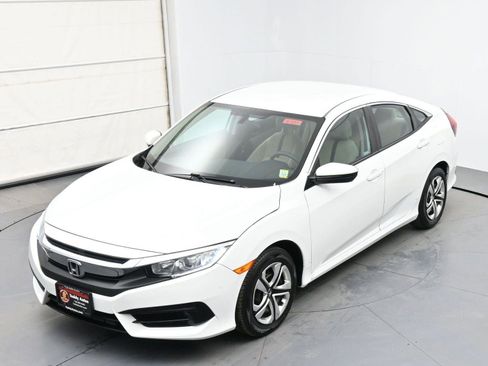 Used 2018 Honda Civic LX image 31