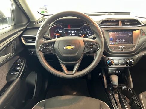 Used 2023 Chevrolet TrailBlazer LS image 14