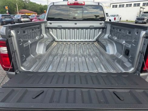 New 2026 GMC Canyon AT4 w/ AT4 Premium Package AWD/4WD image 14