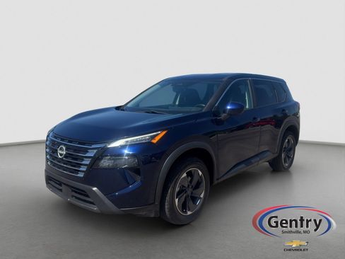 Used 2024 Nissan Rogue SV FWD image 1