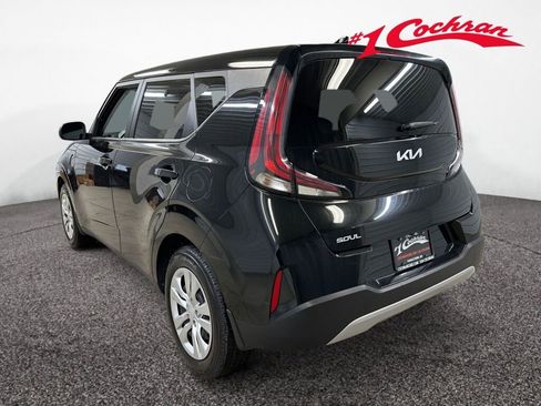Used 2023 Kia Soul LX FWD image 2