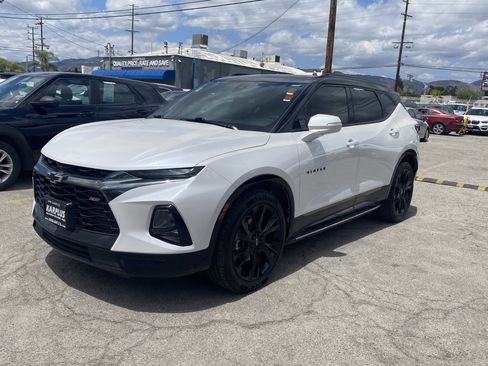 Used 2022 Chevrolet Blazer RS w/ Enhanced Convenience Package AWD/4WD image 2