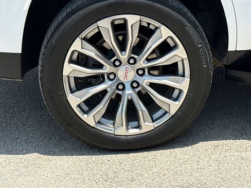 Used 2022 GMC Yukon Denali AWD/4WD image 10