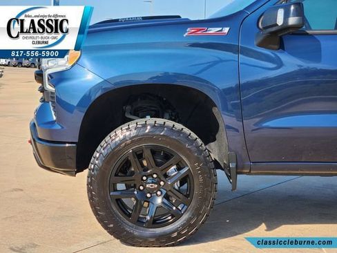 Used 2022 Chevrolet Silverado 1500 LT Trail Boss w/ Convenience Package II AWD/4WD image 11