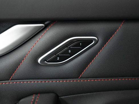 New 2024 Maserati Levante GT Ultima image 28