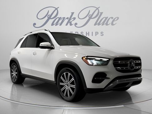 Certified 2025 Mercedes-Benz GLE 450 4MATIC image 8