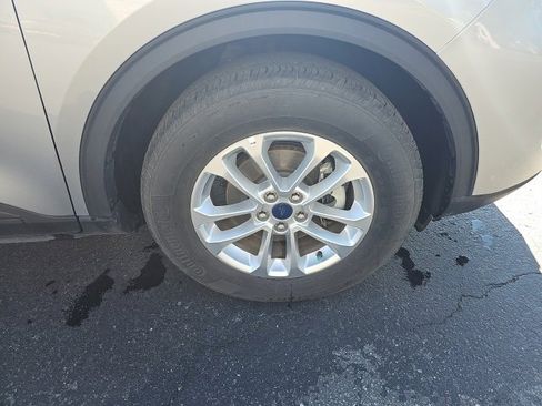 Used 2021 Ford Escape SE w/ Cold Weather Package image 70