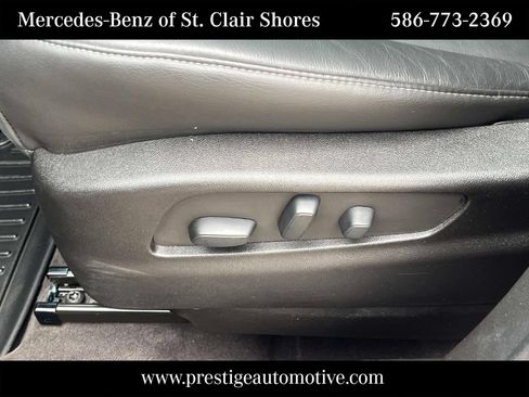 Used 2023 Cadillac XT4 Premium Luxury w/ Cold Weather Package AWD/4WD image 22