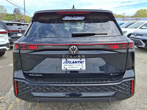 New 2026 Volkswagen Tiguan SEL R-Line AWD/4WD image 6