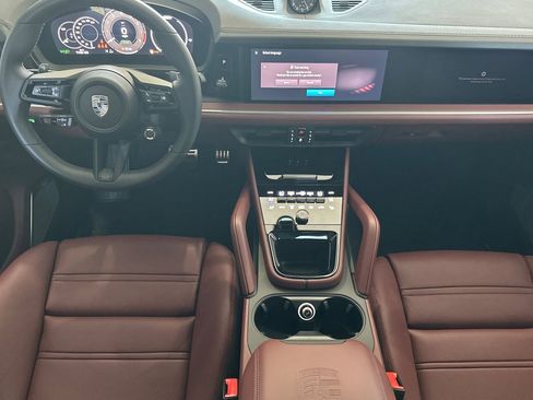 New 2025 Porsche Cayenne Turbo AWD/4WD image 6