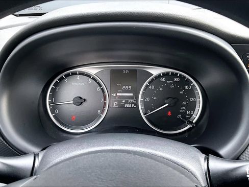 Certified 2025 Nissan Kicks Play S image 23