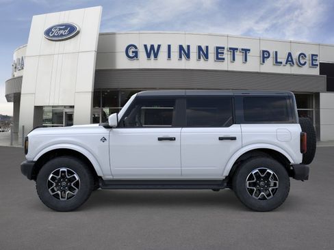New 2026 Ford Bronco Outer Banks AWD/4WD image 3