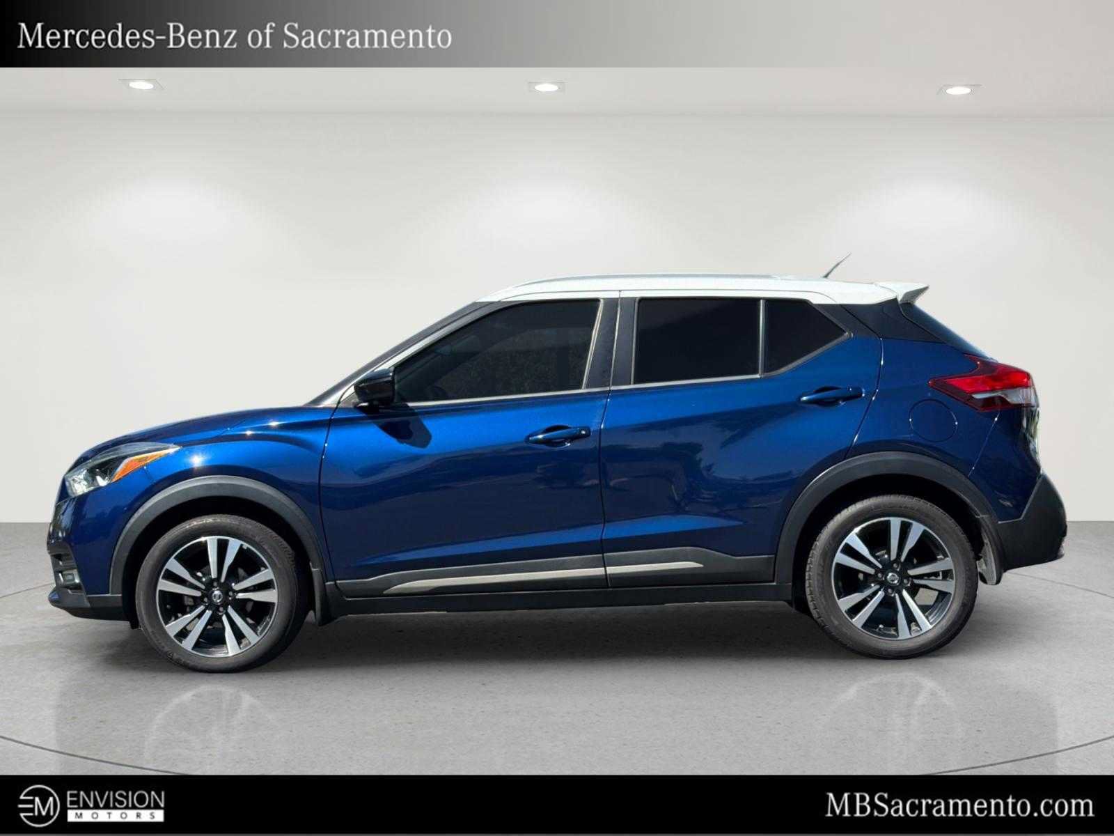 Used 2019 Nissan Kicks SR w/ SR Premium Package FWD image 2