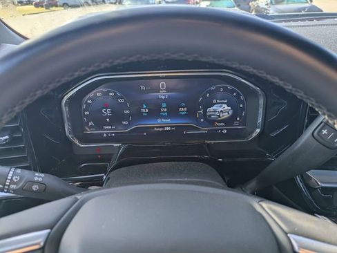 Used 2023 Chevrolet Silverado 1500 LT image 17