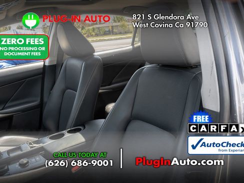 Used 2016 Lexus IS 200t RWD image 6