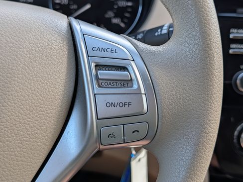 Used 2015 Nissan Rogue S w/ S Family Package AWD/4WD image 28