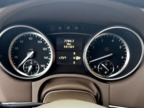 Used 2010 Mercedes-Benz GL 450 4MATIC w/ Premium 1 Pkg image 14