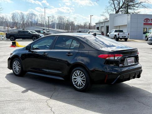 Used 2024 Toyota Corolla SE image 28