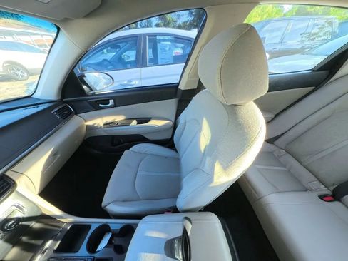 Used 2016 Kia Optima LX FWD image 27