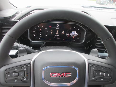 New 2026 GMC Sierra 1500 Elevation image 18