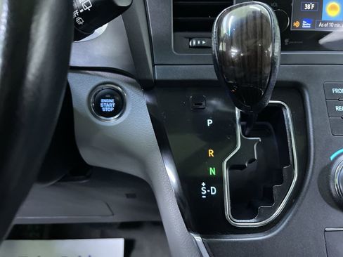 Used 2015 Toyota Sienna AWD image 24