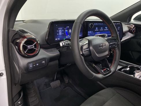 Used 2024 Chevrolet Blazer EV RS image 2