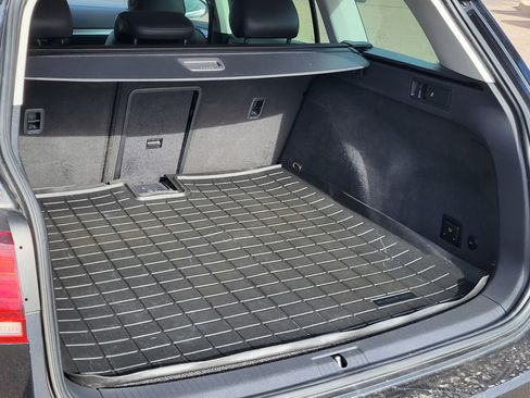 Used 2018 Volkswagen Golf Alltrack S image 13