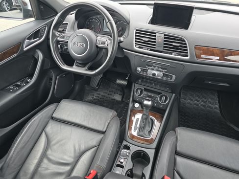 Used 2018 Audi Q3 2.0T Premium Plus w/ Premium Plus Package AWD/4WD image 19