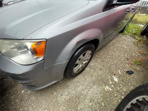 Used 2013 Dodge Grand Caravan FWD image 6