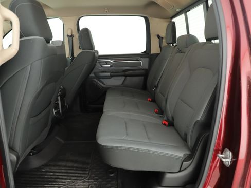 Used 2019 RAM 1500 Big Horn AWD/4WD image 24