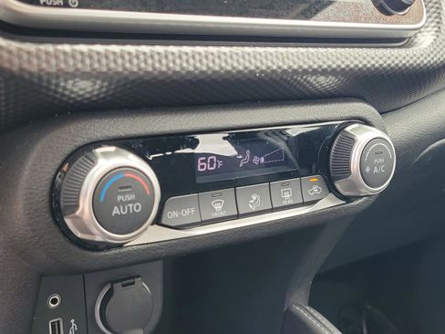 Certified 2020 Nissan Kicks SV image 22